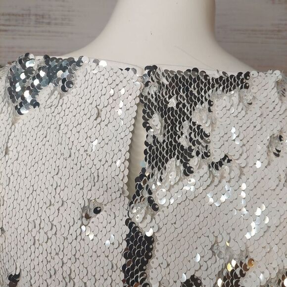 Women's Sequin Sleeveless Top - Picture 6 of 11